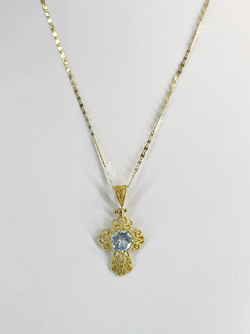 Collana Croce Cristallina