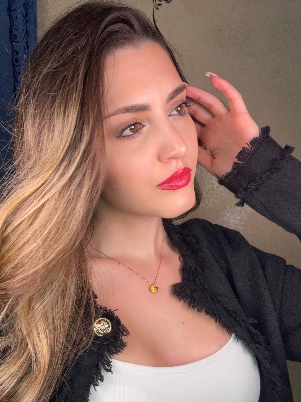 Collana Bottone Sardo con Granata
