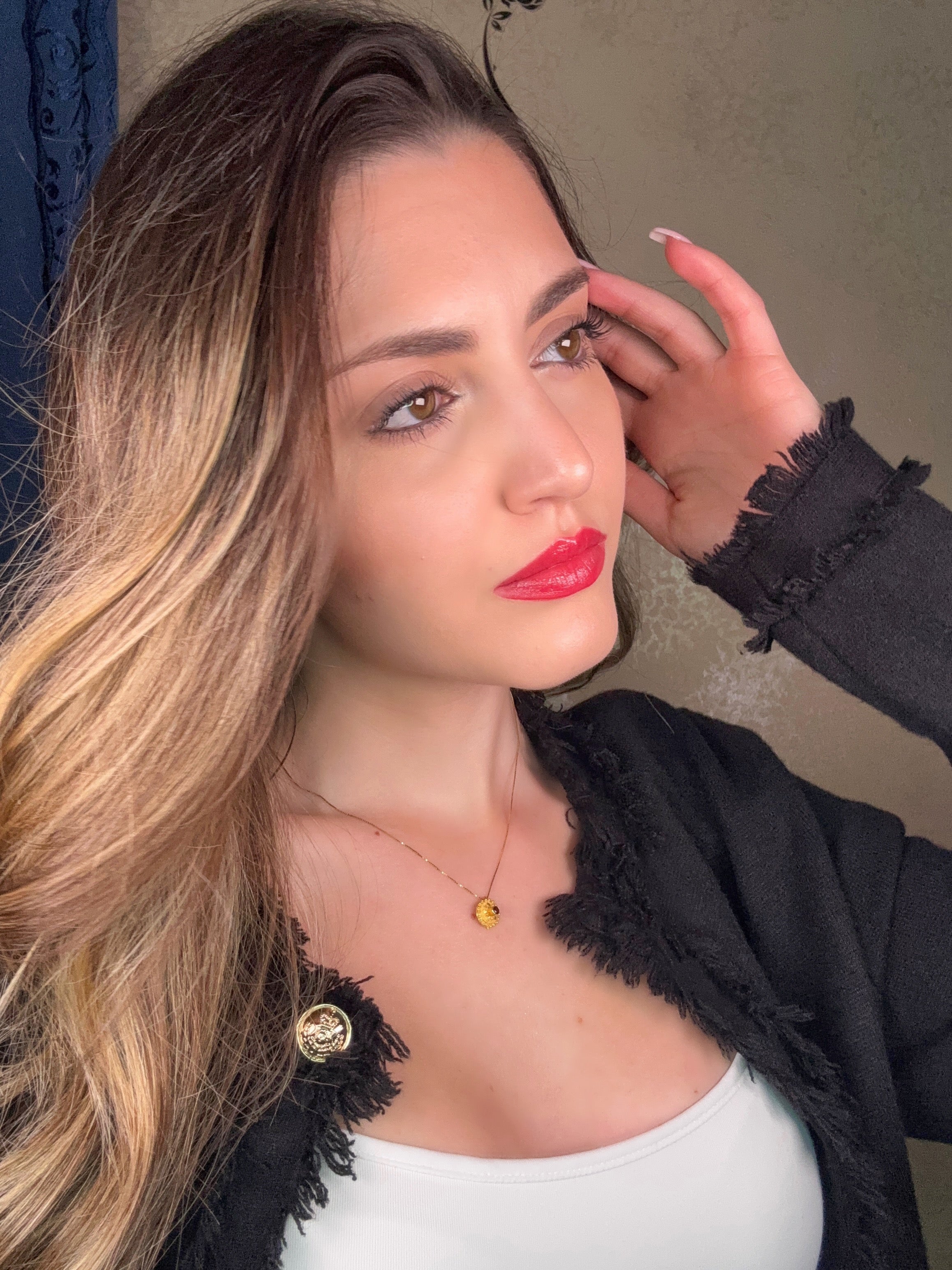 Collana Bottone Sardo con Granata
