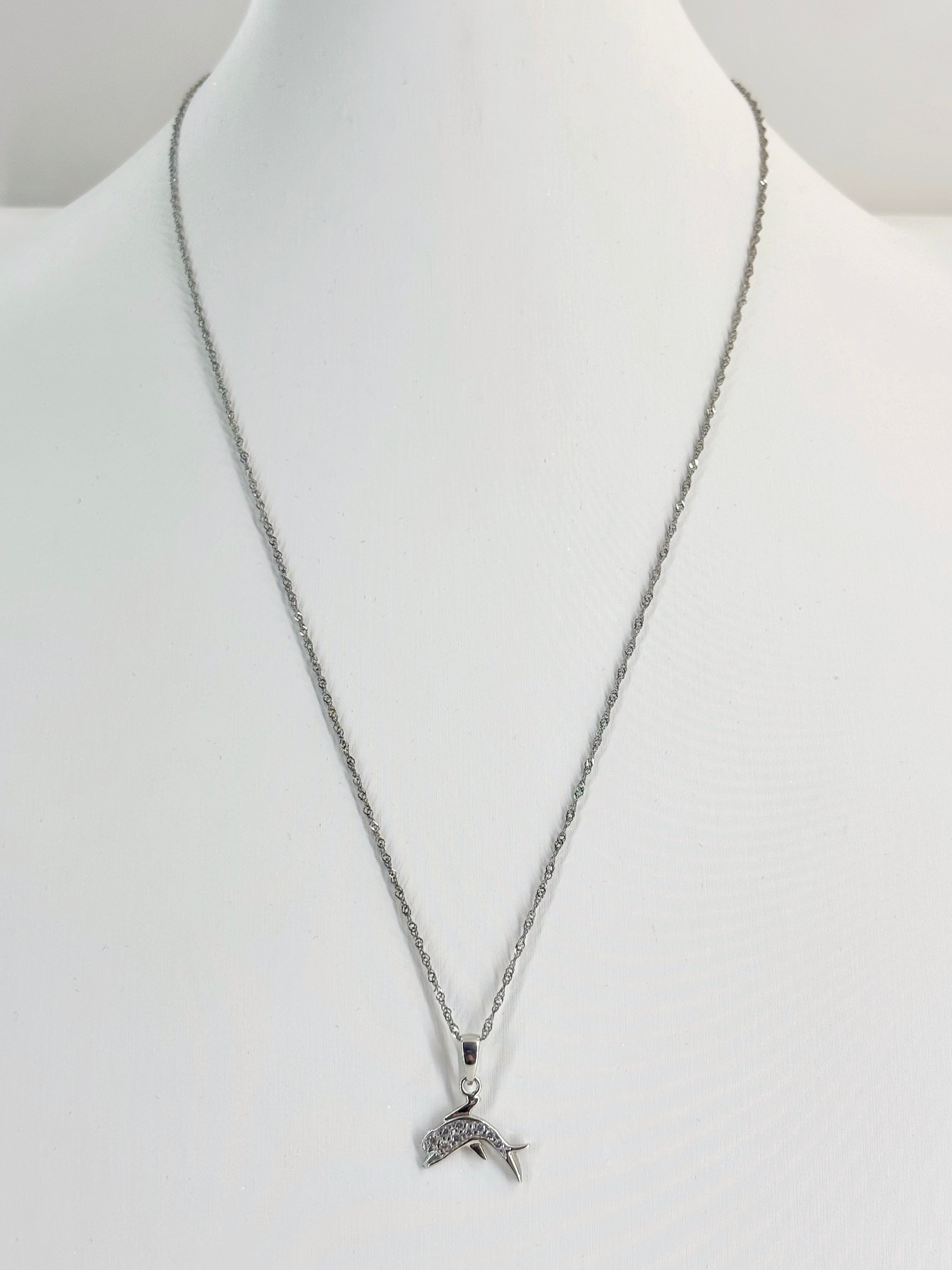 Collana Delfino
