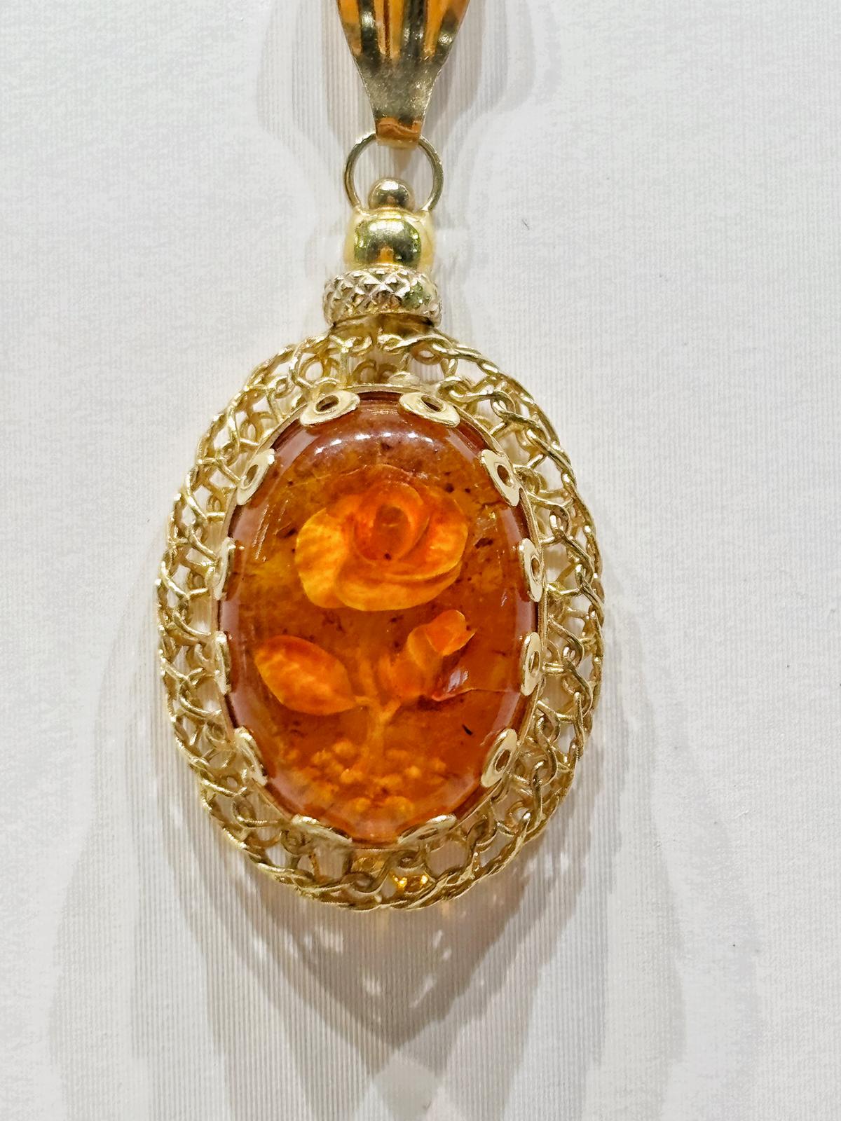 Collana Rosa d’Ambra