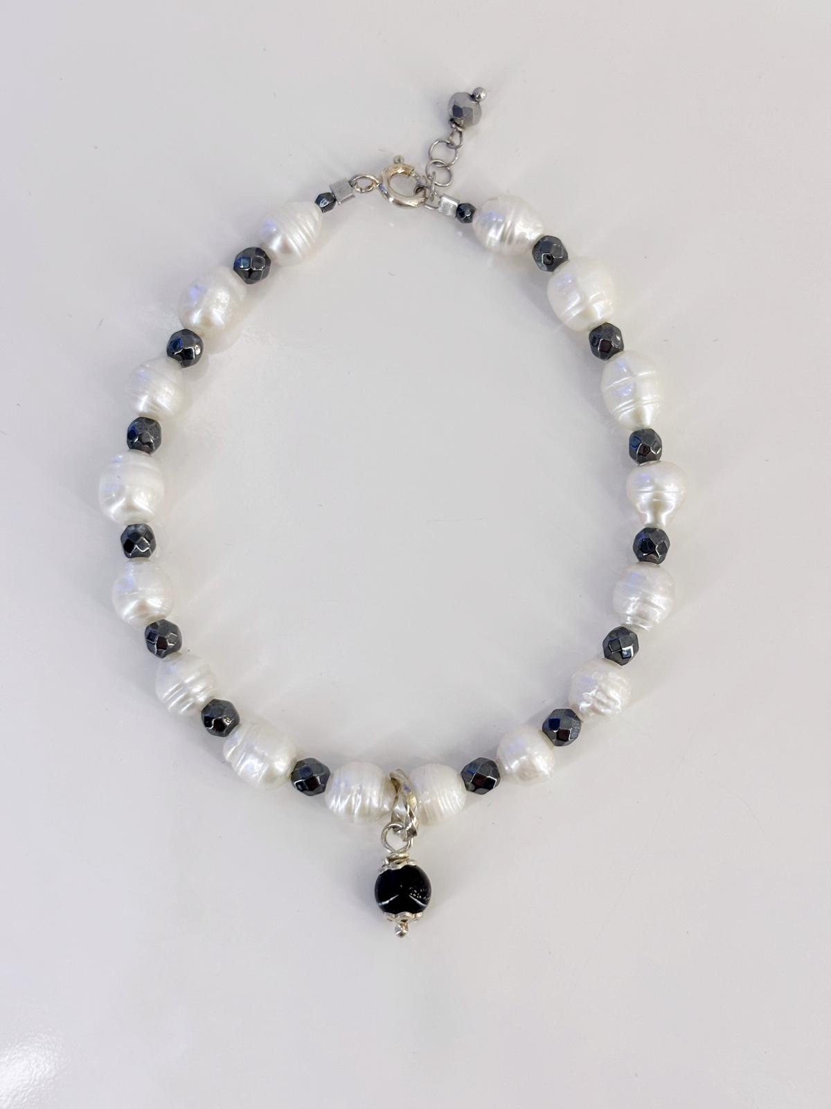 Bracciale Bianco Amuleto
