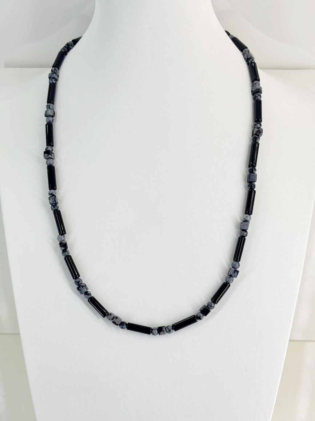 Collana Dark