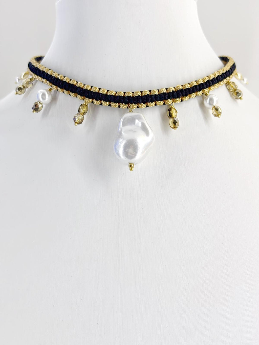 Choker Chic