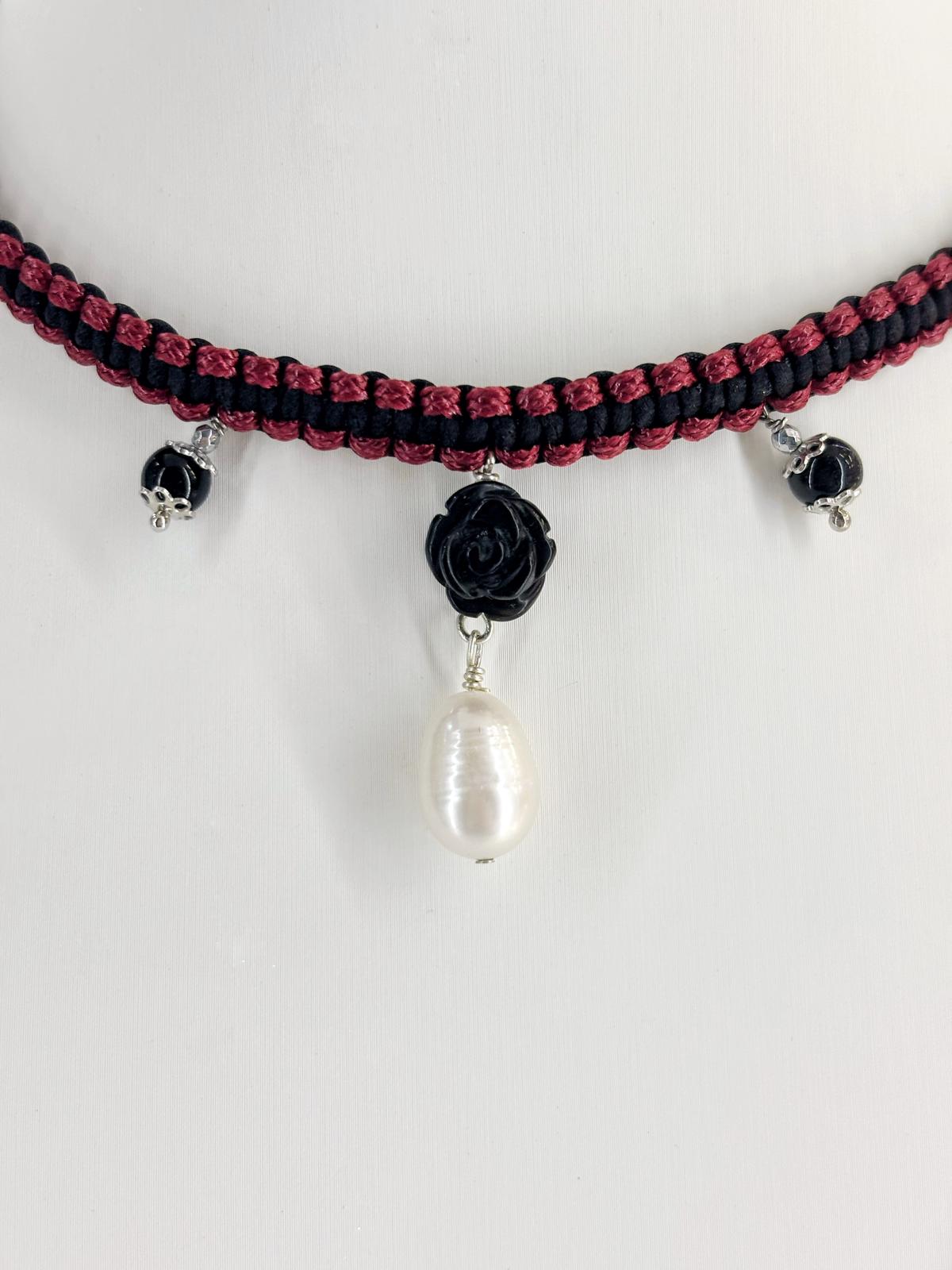 Choker Rosa Nera