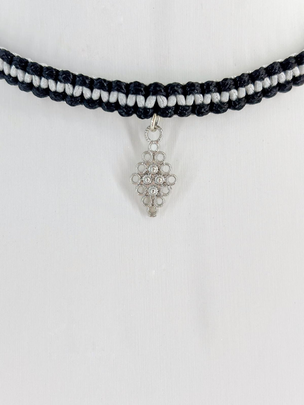 Choker Fedina