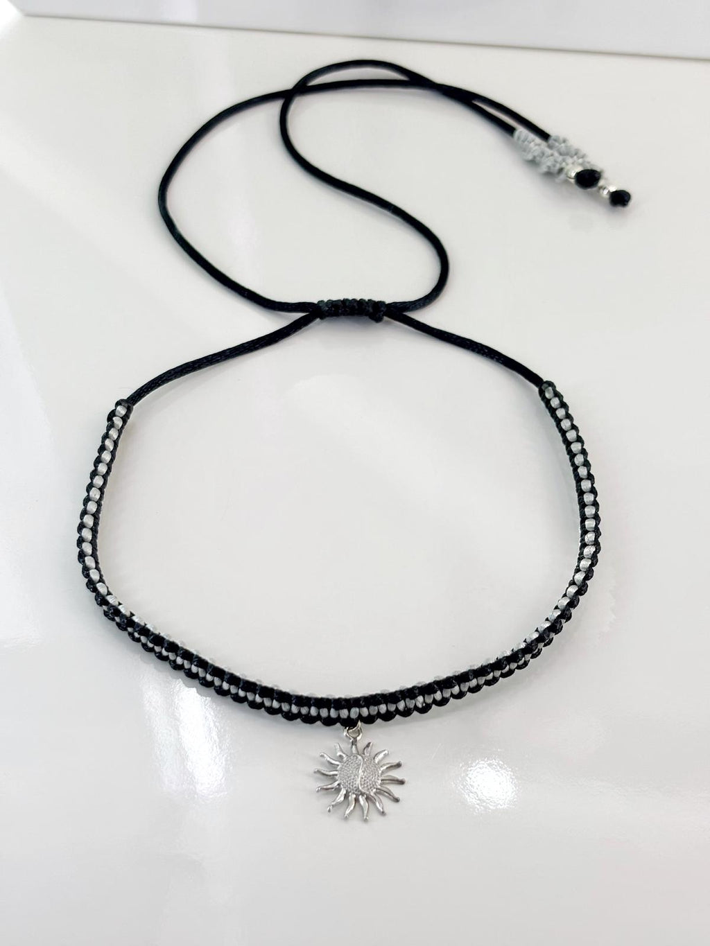 Choker Sole