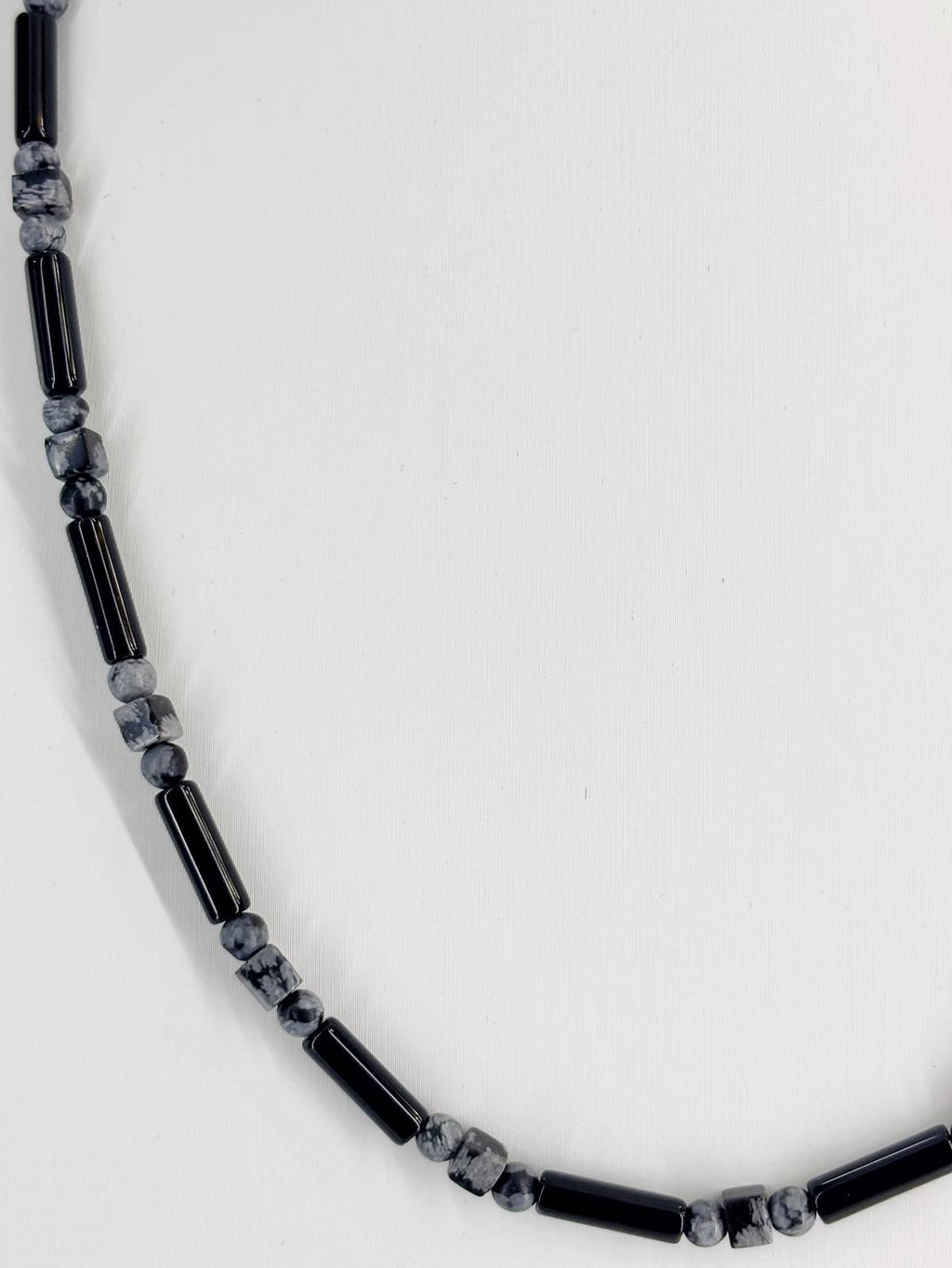 Collana Dark